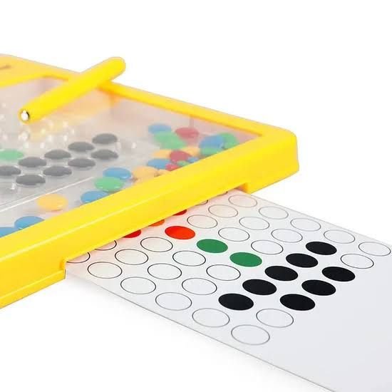 Magpad Dots Magnetic Drawing Board, photo 3 of 4